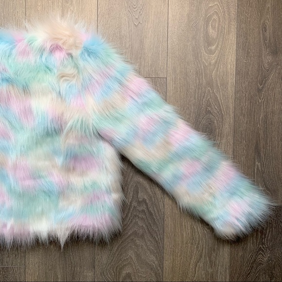 Superdown Shiloh Faux Fur Jacket Pastel Size M - Picture 14 of 17